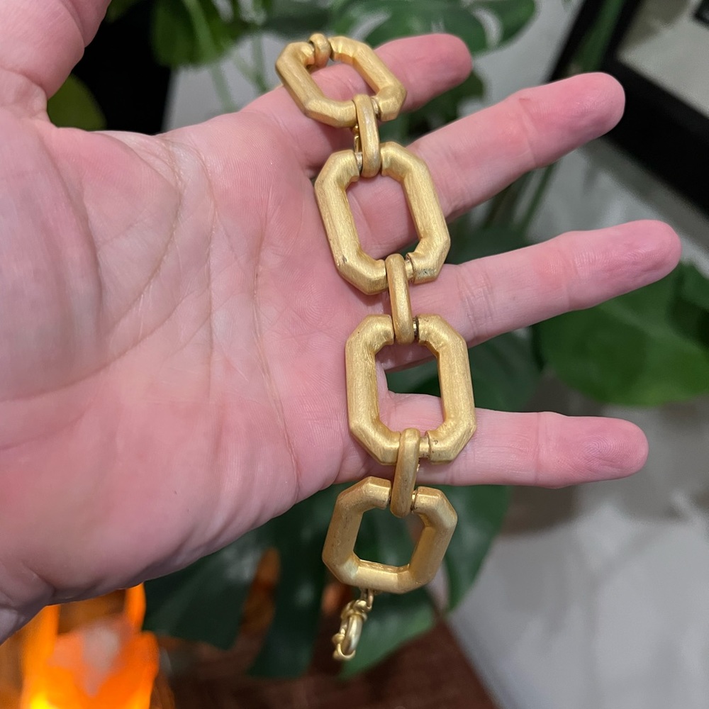 Rosa Flores Vintage Chain Link Brushed Gold Metal Bracelet XL - Picture 2 of 7
